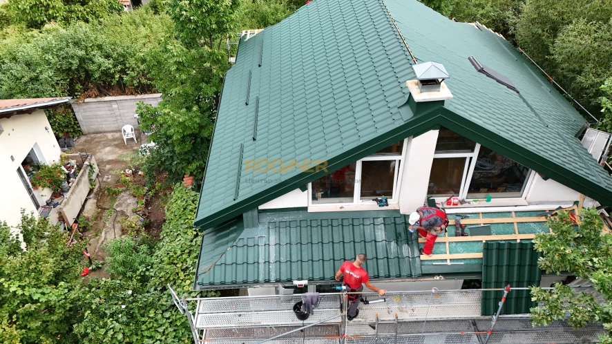 Манастирски Ливади, Gotic Grande Mat RAL6005