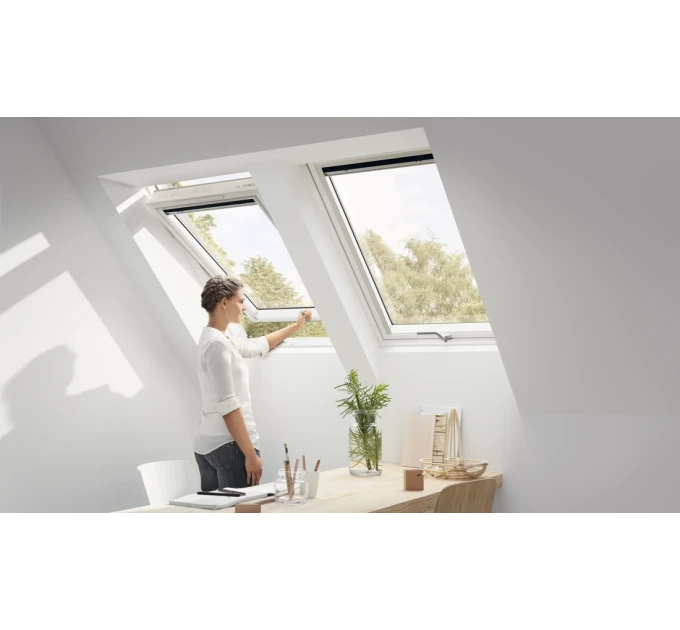 Покривен прозорец VELUX на централна ос  GLU 0051/GLU 0051B